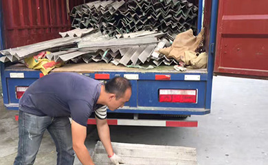 聯(lián)開金屬工作場(chǎng)景